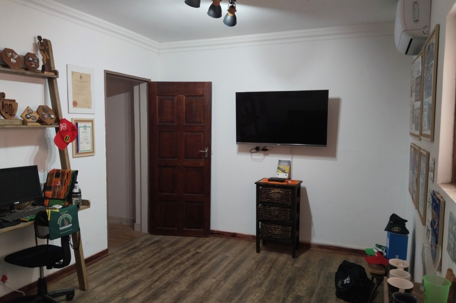 2 Bedroom Property for Sale in Mount Amanzi North West